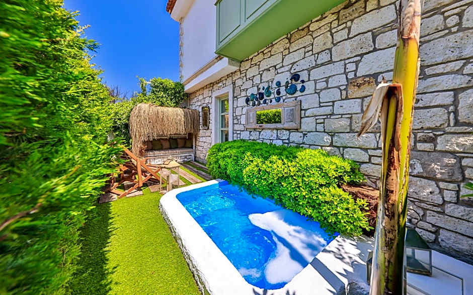 Palas Alacatı - Adult Only