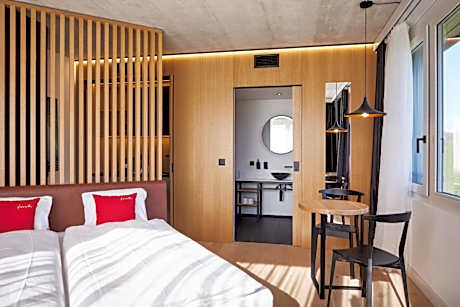 Standard King Room