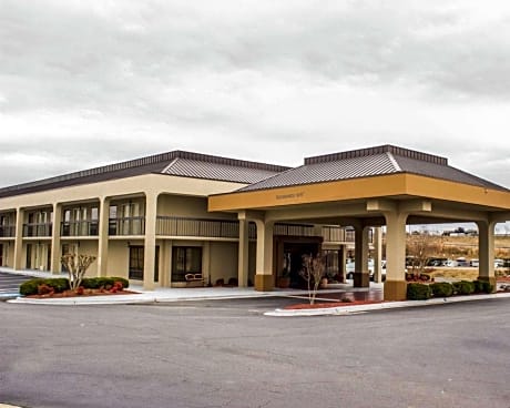 Quality Inn Roanoke near Lake Gaston