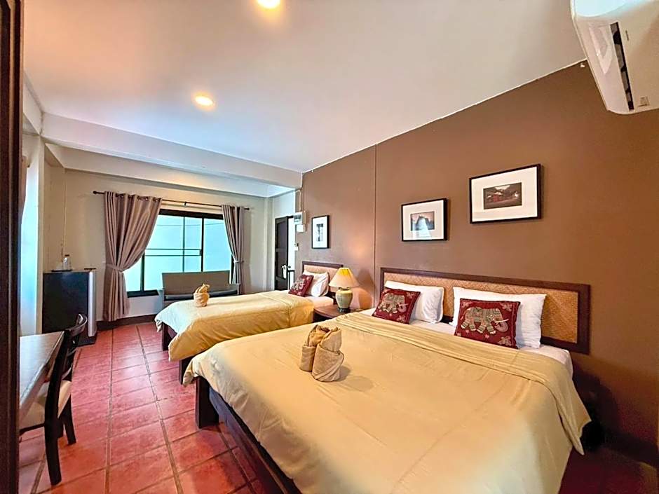 Baan Warabordee Hotel