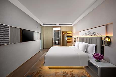 One-Bedroom Suite with River View