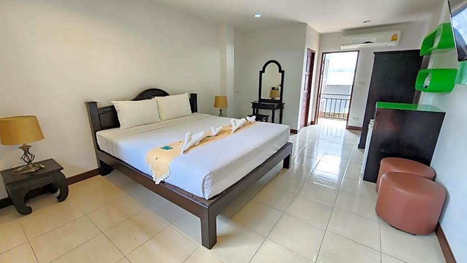 Panupong Hotel