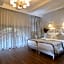 Palazzo Veneziano - Venice Collection