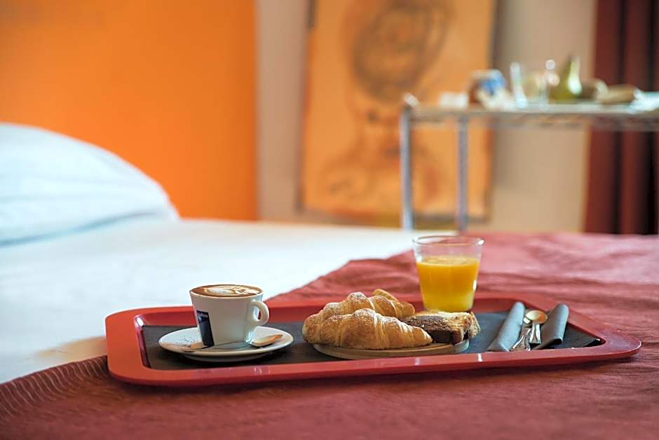 LH Hotel Arca Street Art