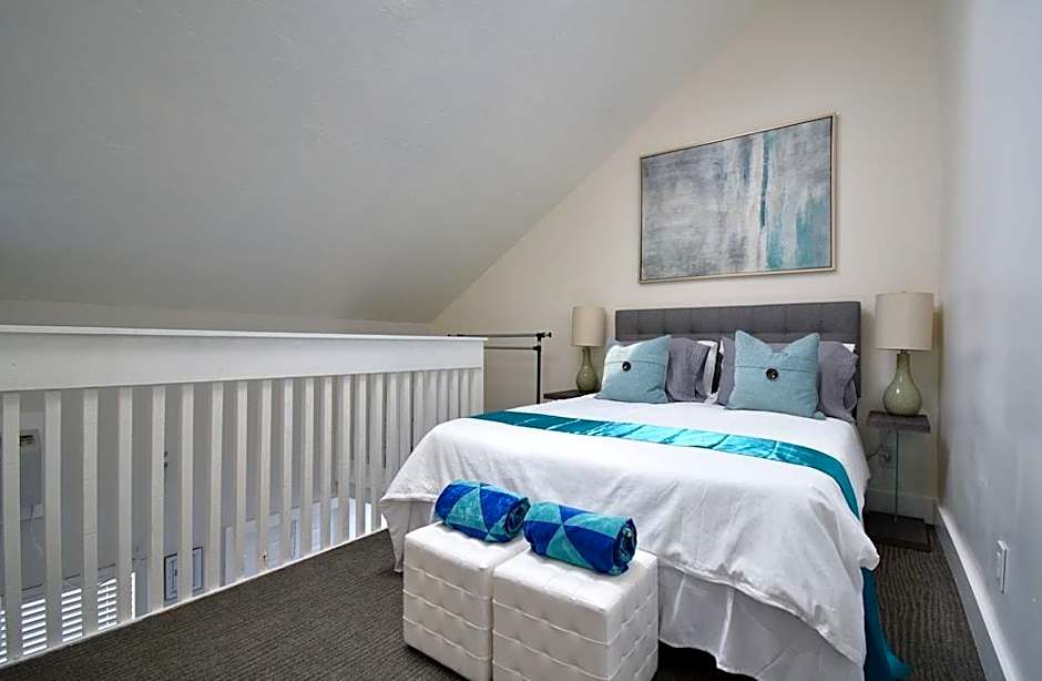 Hobe Lofts by Designedvr
