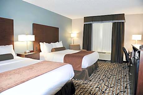 Queen Room with Two Queen Beds - Non-Smoking