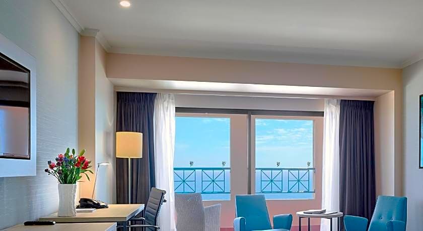 Stamford Grand Adelaide