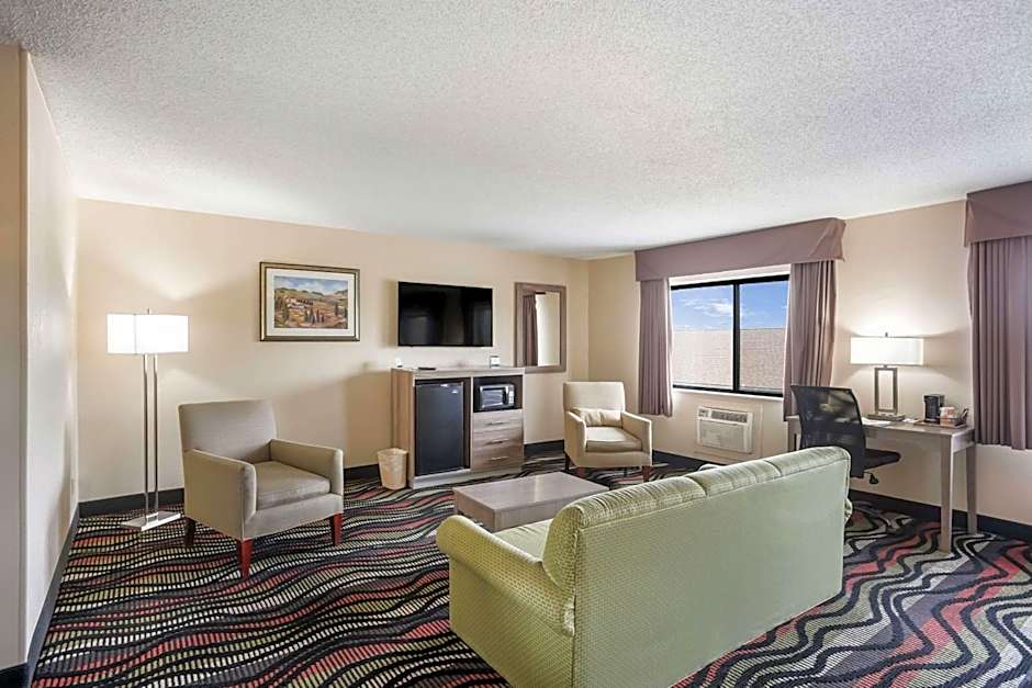Quality Inn Cedar Rapids South