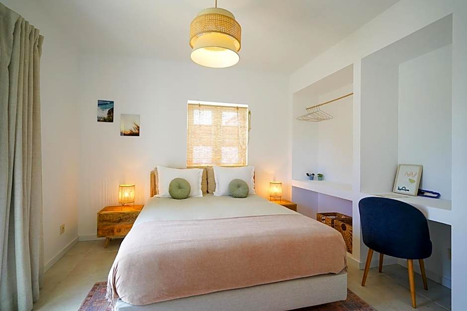 Birds of Paradise - Boutique Surf Lodge