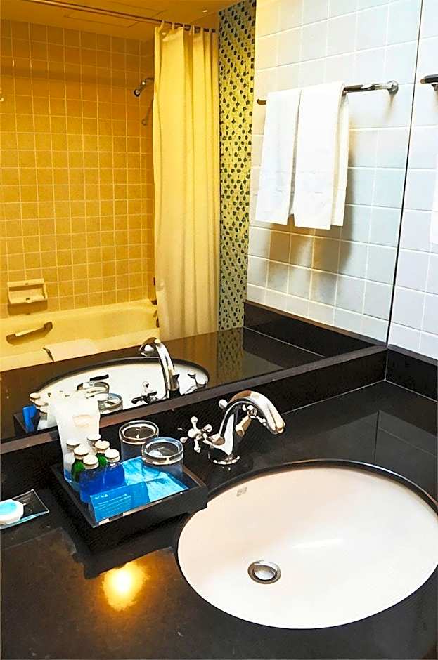 A-One New Wing Hotel