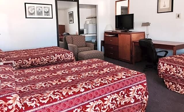 Maple Inn and Suites Los Banos