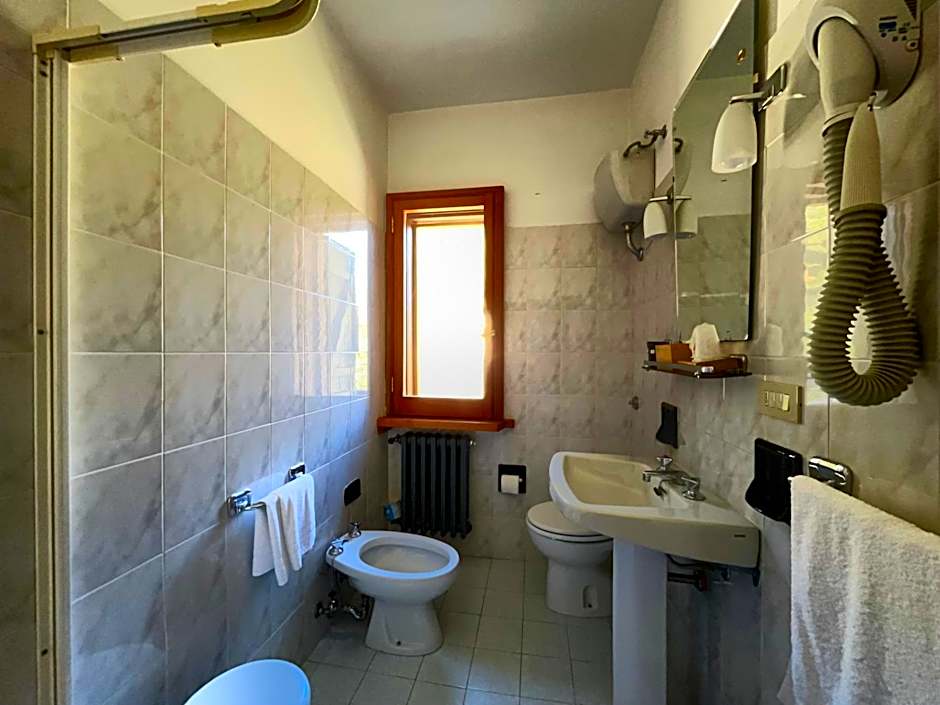 Hotel Garnì Mille Pini