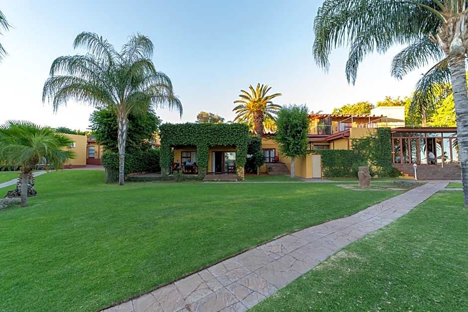 Sunriver Kalahari Lodge Riverside stay in Upington