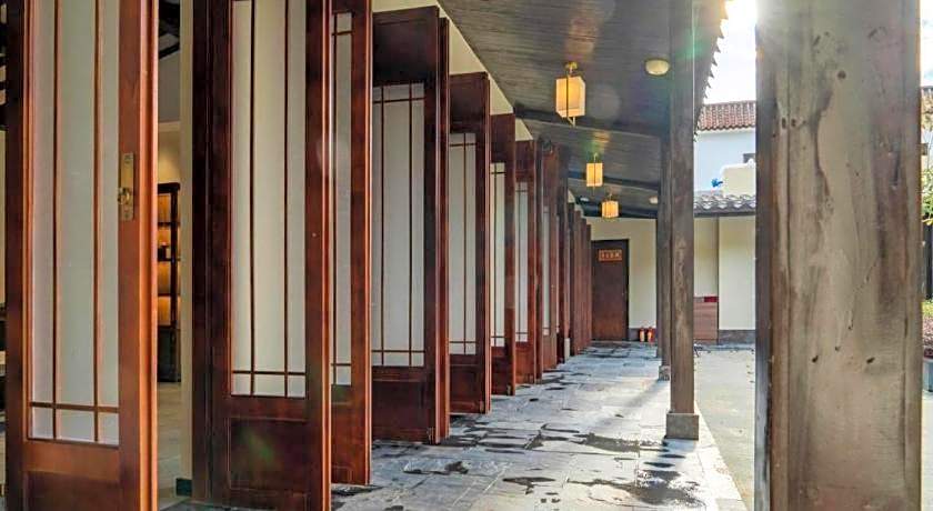 IU Hotel Zhanjiang Haibin Park Seaview Corridor