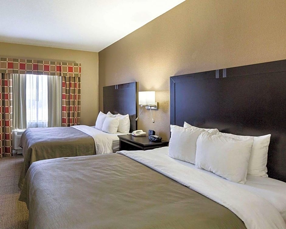 Quality Suites Houston NW Cy-Fair