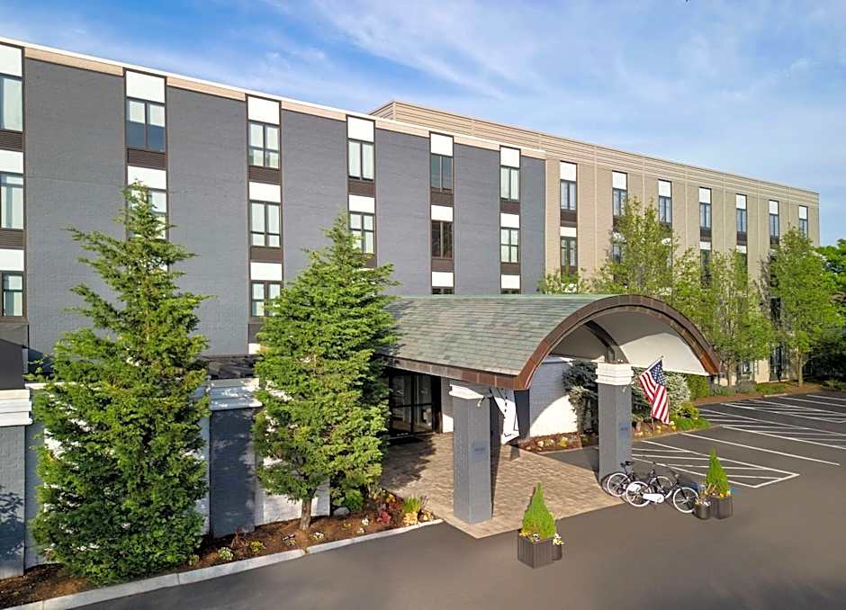 Freepoint Hotel Cambridge, Tapestry Collection by Hilton