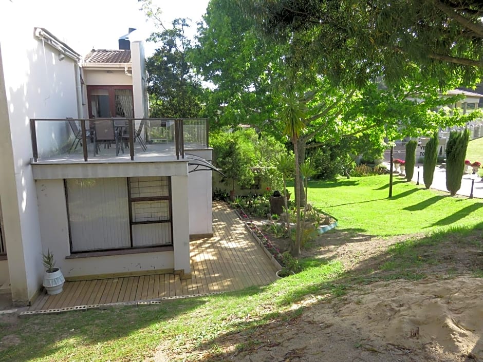 Cul de Sac - Accommodation