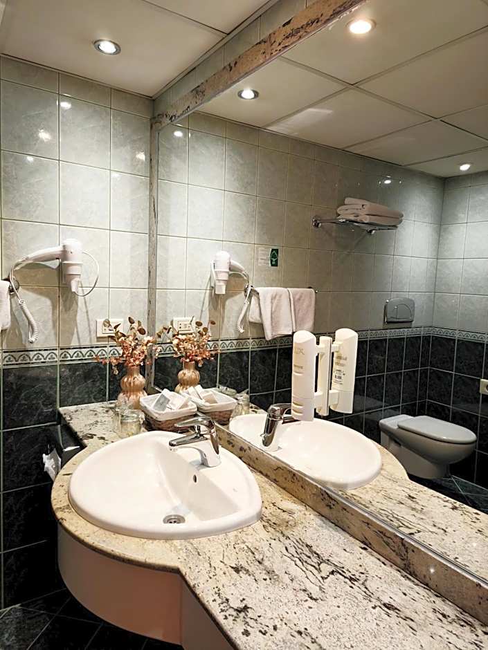 Hotel Turist - City Center