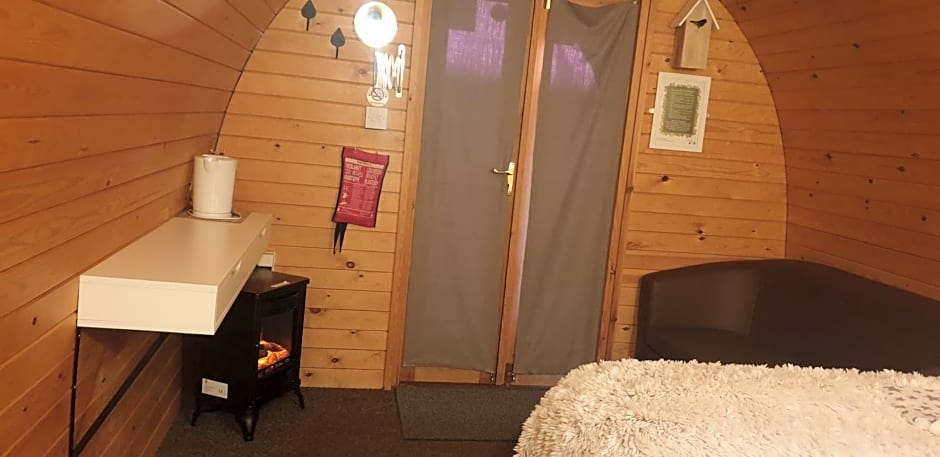 The Little Hide - Grown Up Glamping