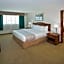 La Quinta Inn & Suites by Wyndham Downtown Conference Center