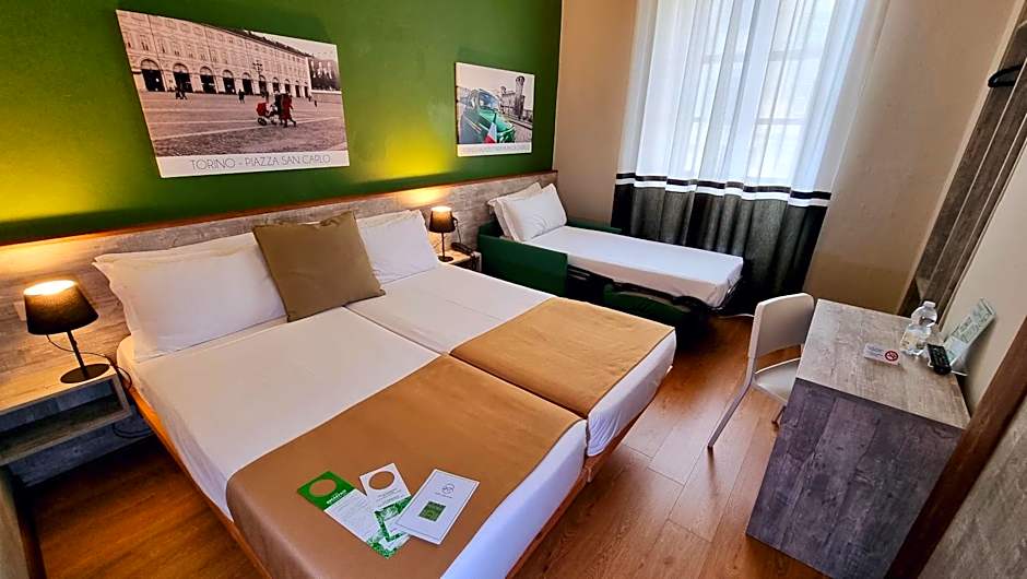 Green Class Hotel Astoria