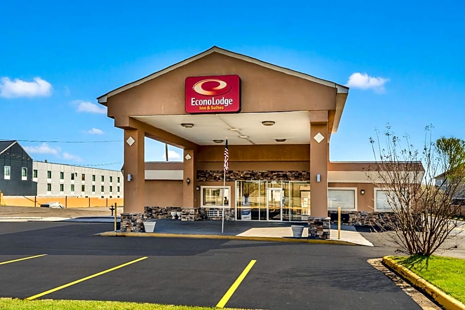 Econo Lodge Inn & Suites Macon