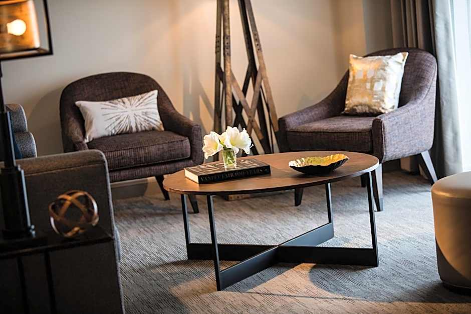 Renaissance by Marriott Waterford Oklahoma City Hotel