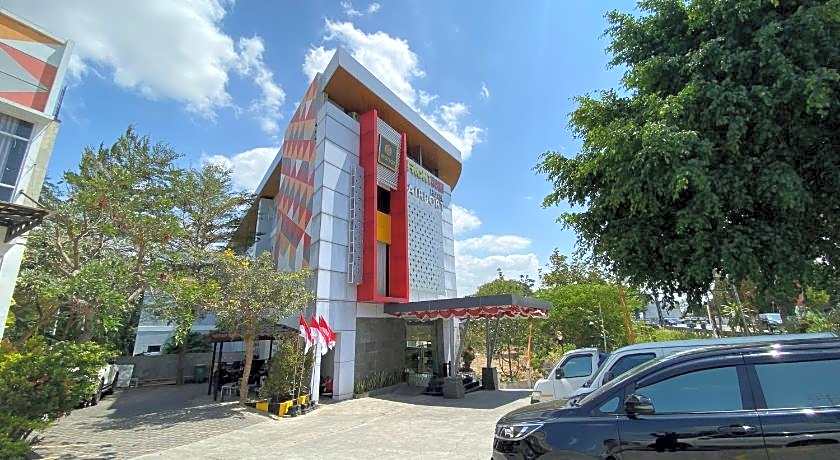 Front One Hotel Airport Solo