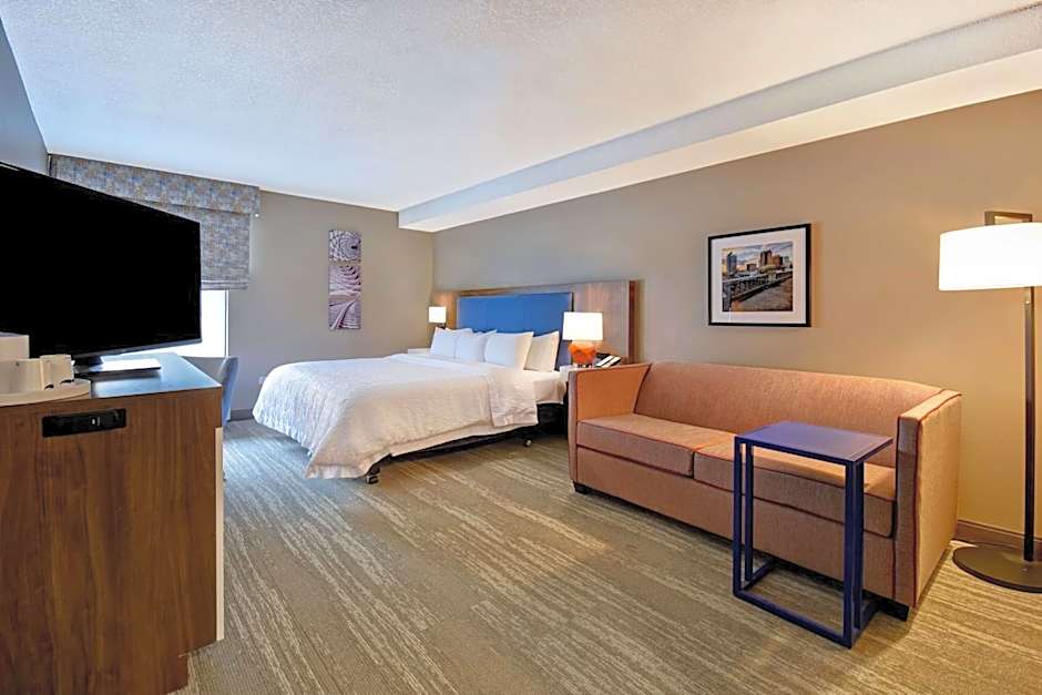 Hampton Inn By Hilton Birmingham-Colonnade 280
