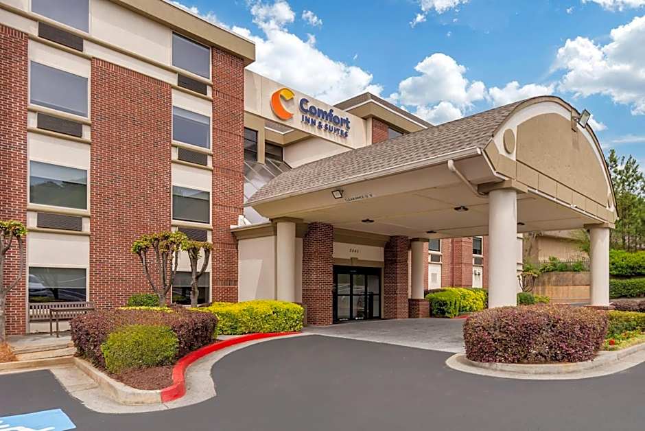 Comfort Inn & Suites Suwanee - Sugarloaf