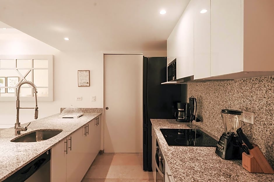 Antera Hotel & Residences