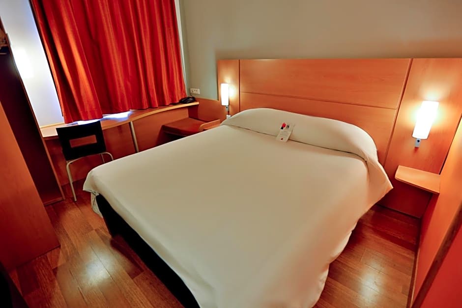 Ibis Meknes Hotel