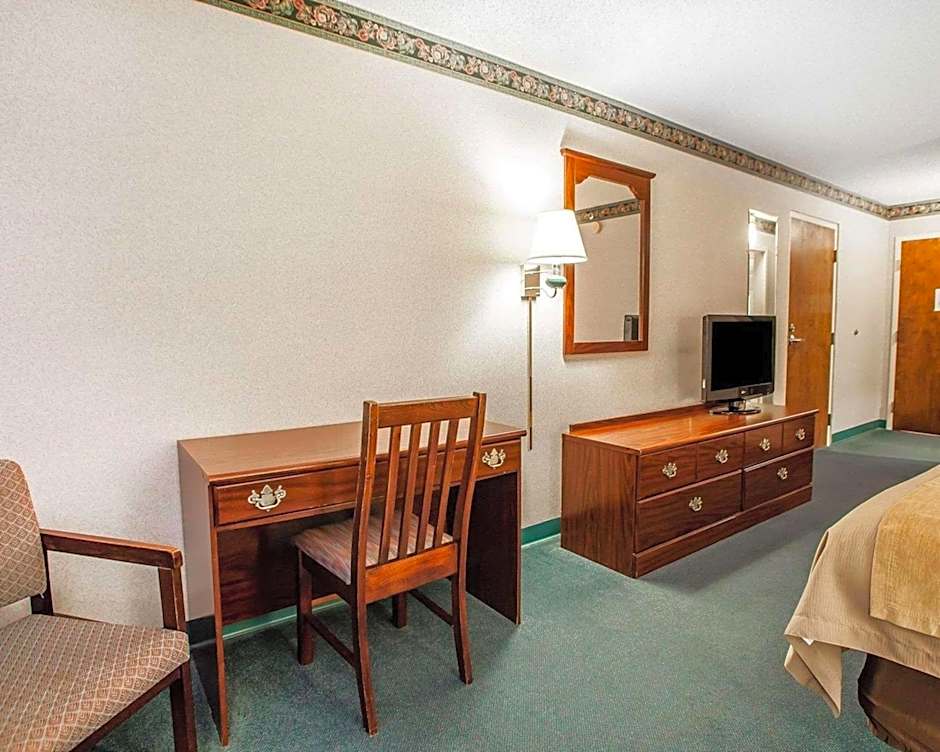 Quality Inn Midway