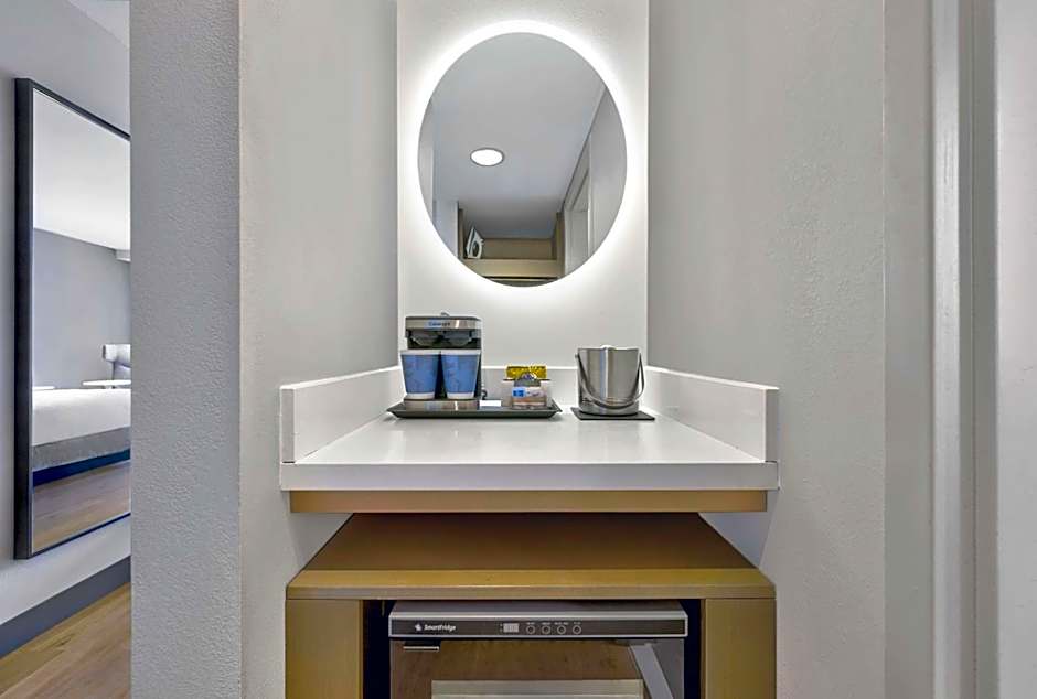 DoubleTree by Hilton Davenport