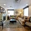 Grand View Inn & Suites