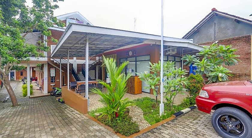 Hotel O D Kost In Kandri Semarang