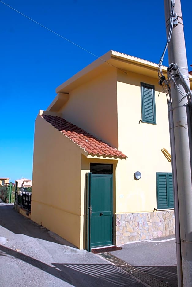 La Casa Gialla – Trabia, CA