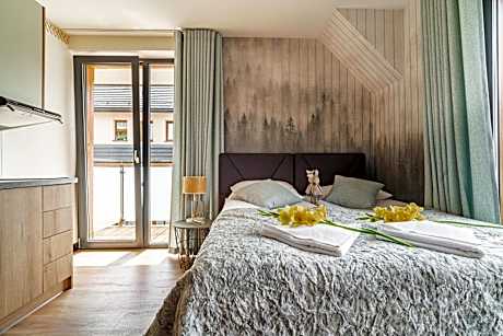 Apartment with Mountain View