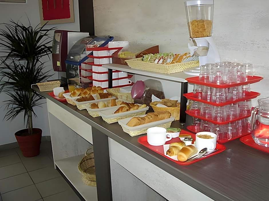 Brit Hotel Essentiel Sete / Balaruc