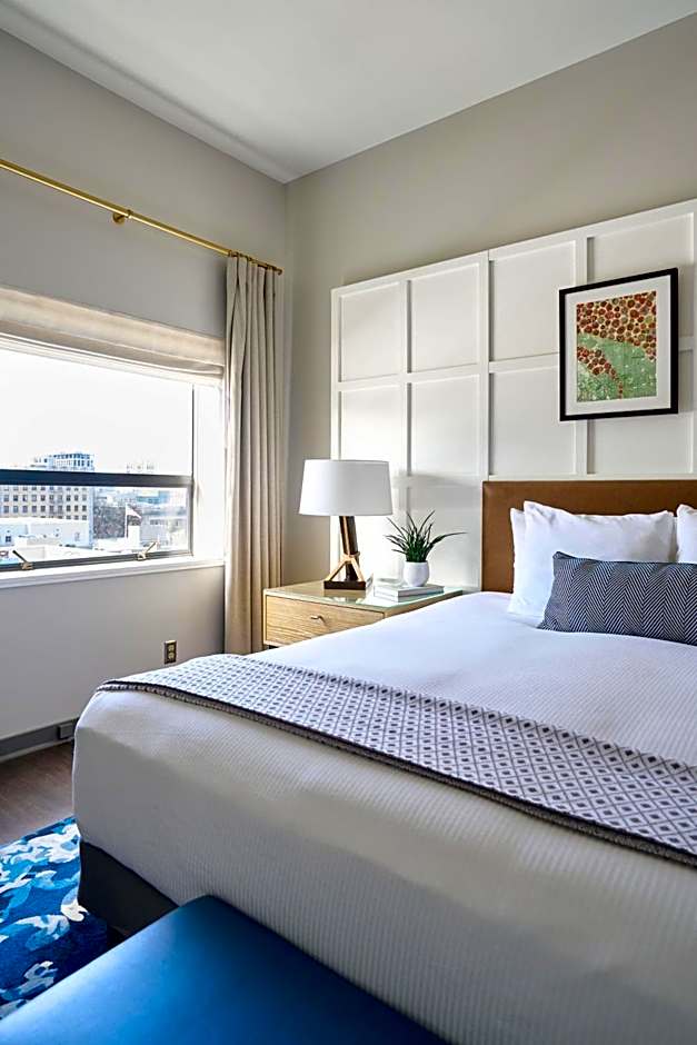 Heathman Hotel