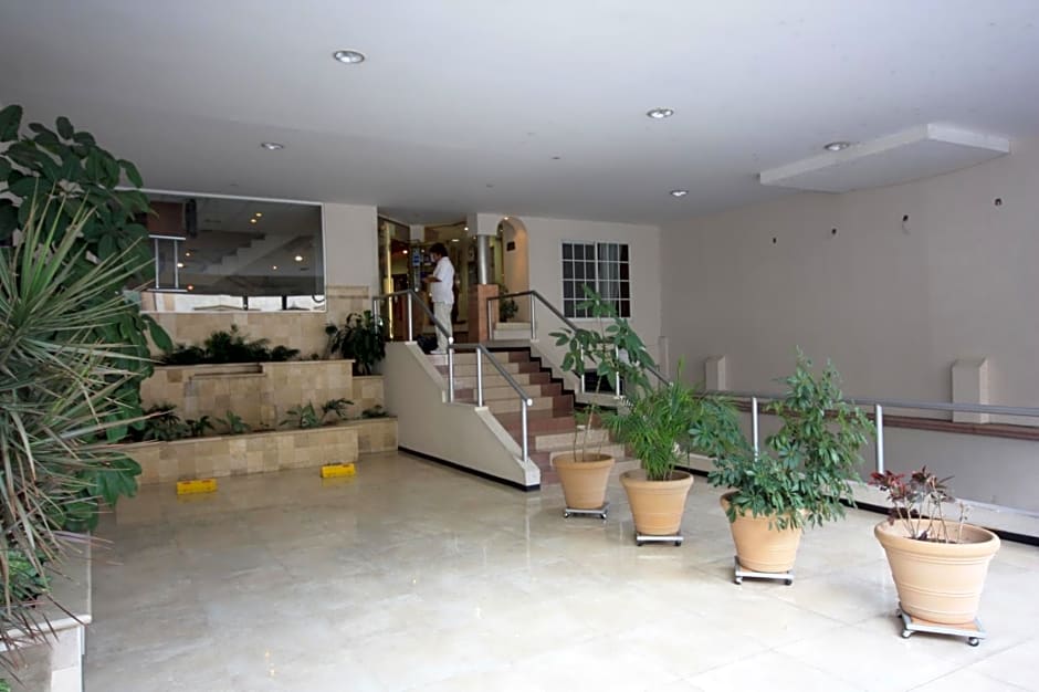 Hotel Enterprise Inn Plaza