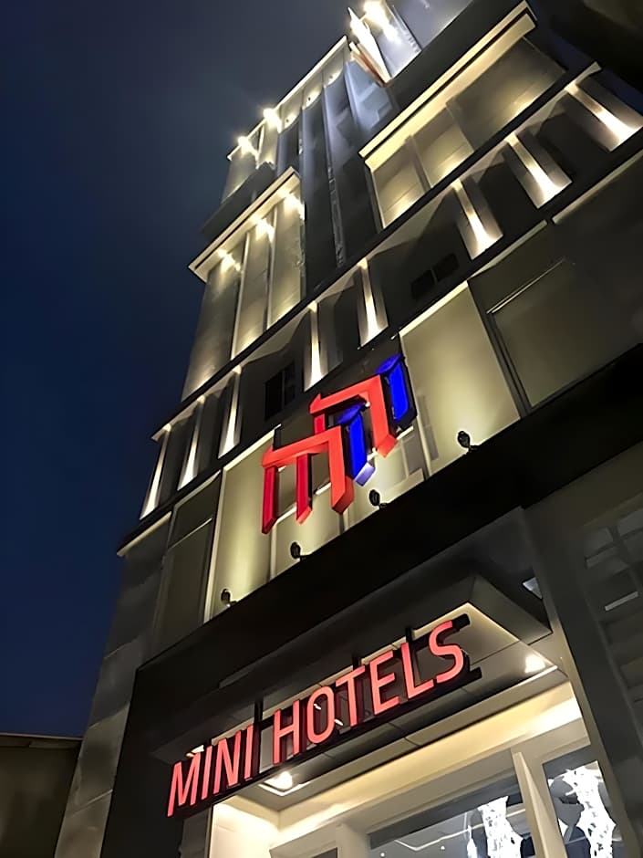 MINI HOTELS (Taichung Station Branch)
