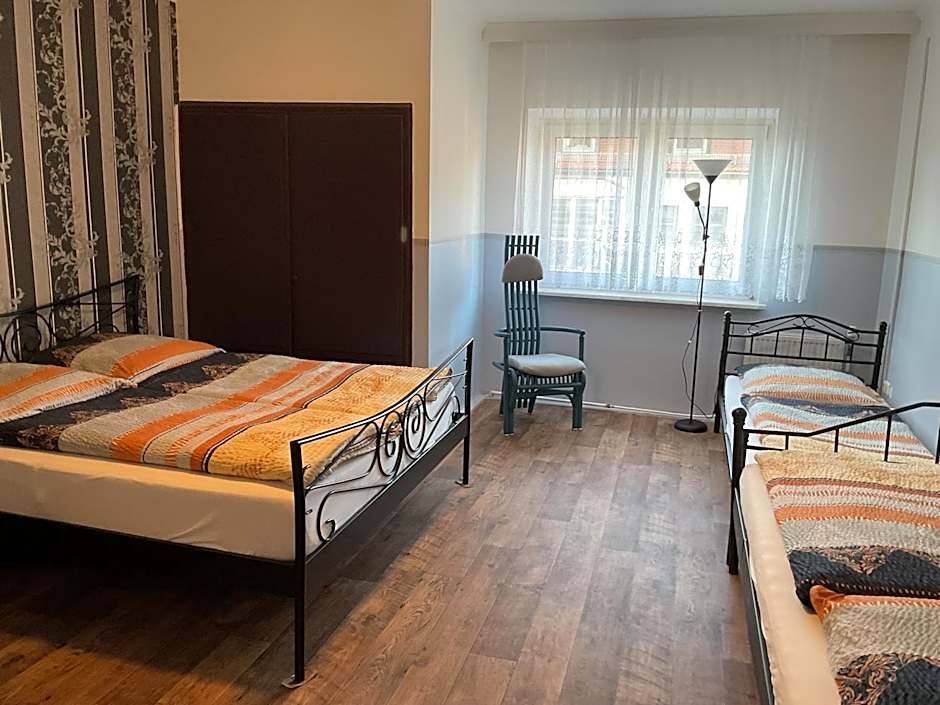 Pension Anna Monteurzimmer – Munich, CO