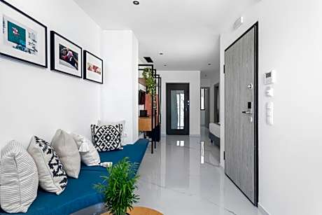 Deluxe Suite with Hot Tub & Terrace