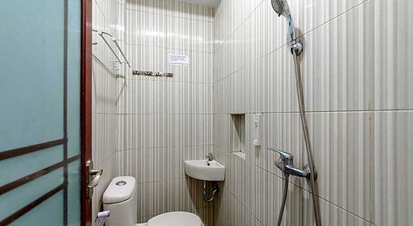 RedDoorz @ Best Hotel Jalan Dr. Sutomo Siantar