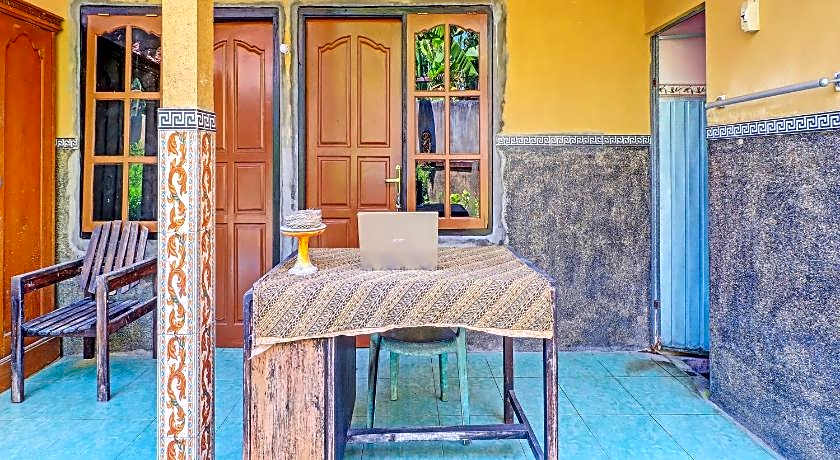 Hotel O Sekar Jagat Near Pantai Baluk Rening