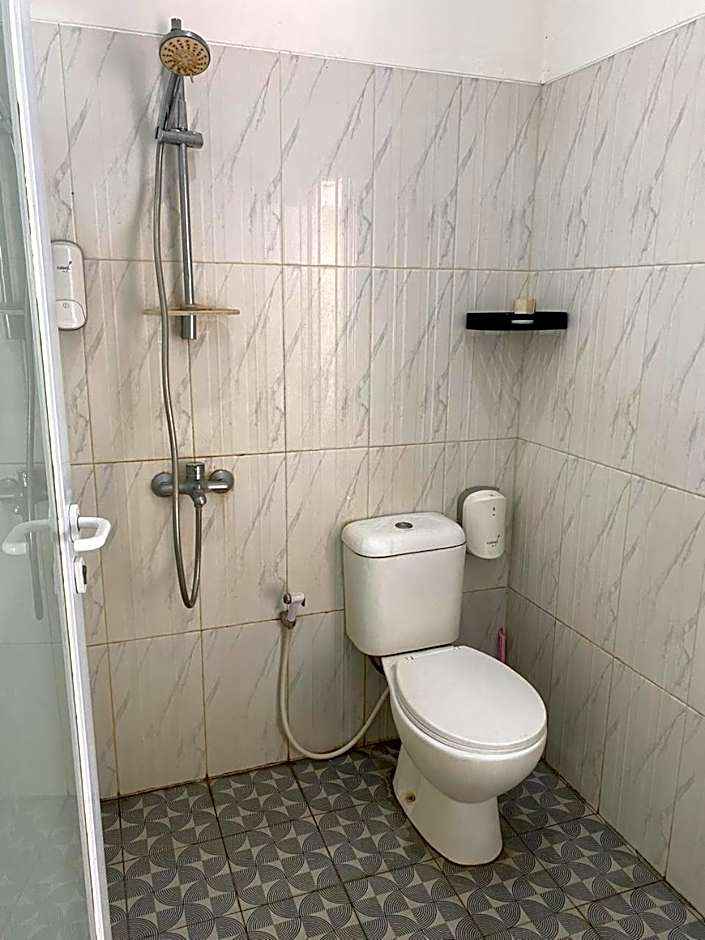 RedDoorz Syariah At Jl Pangeran Hidayatullah Cianjur