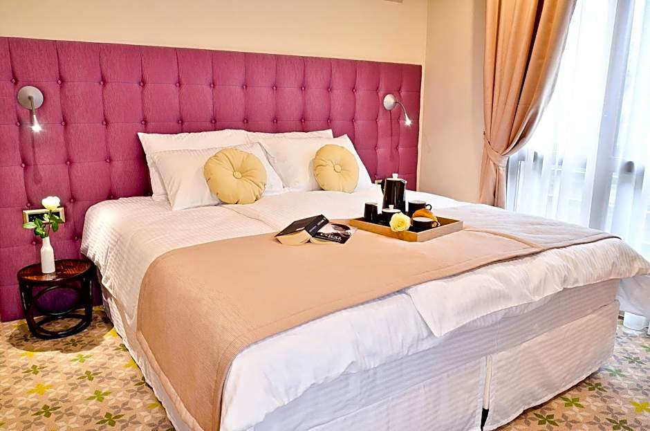 Hotel Capitolina City Chic
