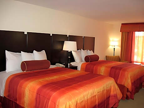 2 Queen Beds Suite Non-Smoking