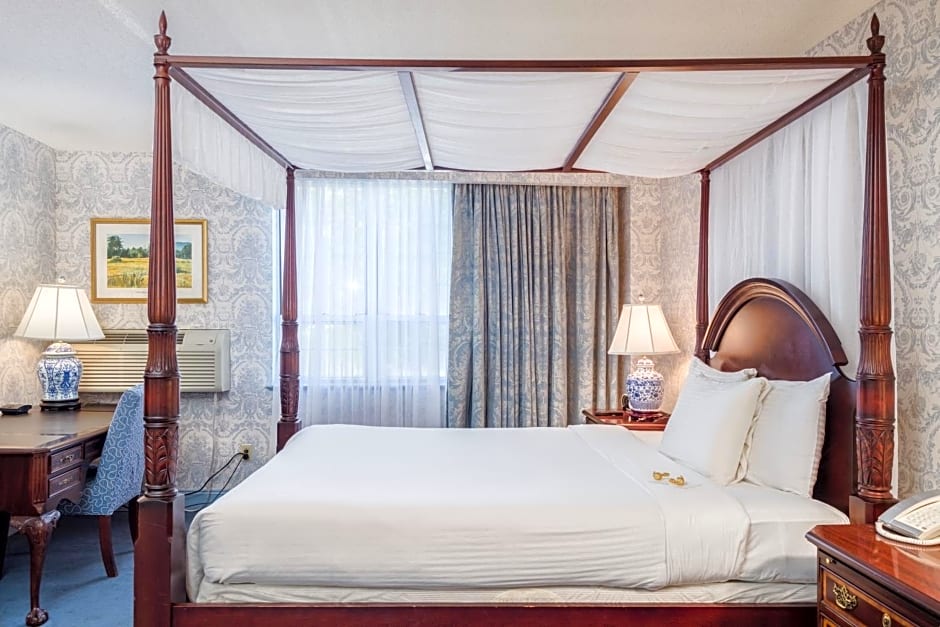 The Farmington Inn and Suites